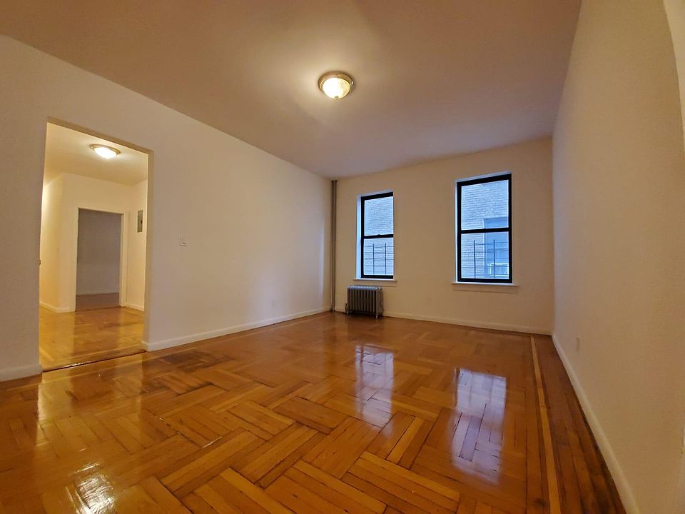 1st image of 2690 University Ave APT 5C