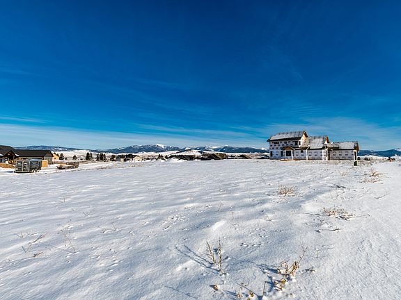 8290 Ranch Club Road-2