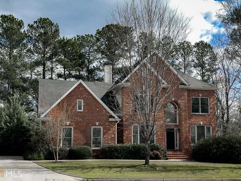 1st image of 419 Lake Forest Dr