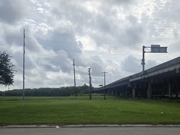 730 David Dr, Morgan City, LA 70380