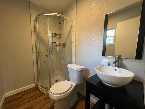 3rd image of 218 Natalen Ave APT 4