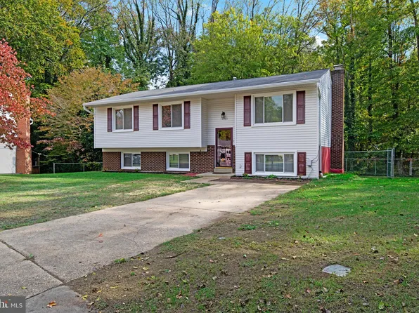 10961 Beechwood Ct, Waldorf, MD 20601