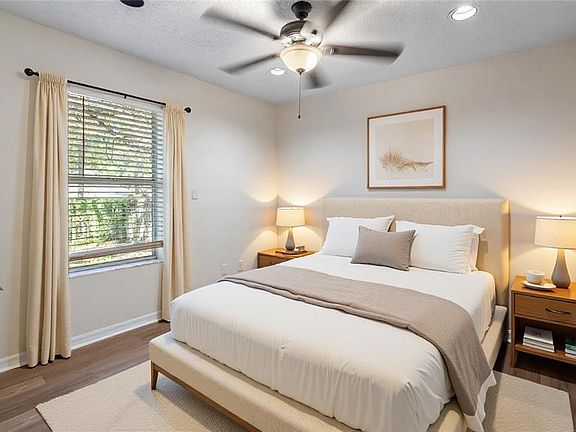 4th image of 2006 The Cres