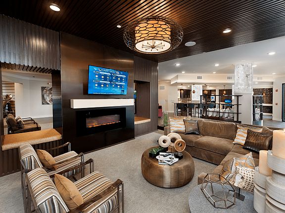 4th image of 400 Belmont Pl SE #3205