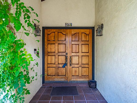 4th image of 833 E McKinley Way