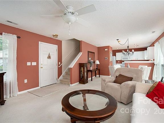 4th image of 9178 Meadowmont View Dr