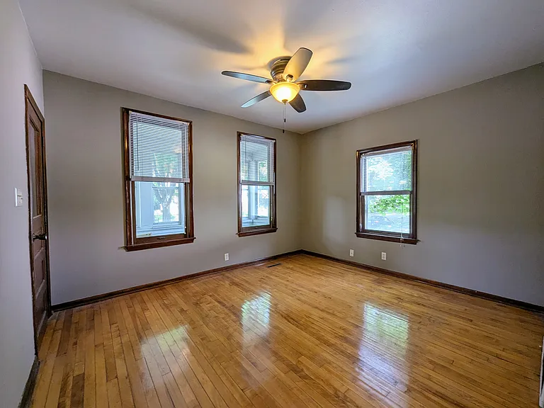 72 Maria Ave — Photo 13