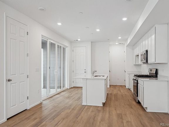 4th image of 1242 Penner Drive