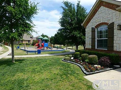 3rd image of 2641 Sedalia Ct