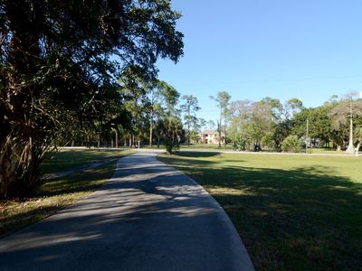 6180 Hidden Oaks Ln, Naples, FL, 34119