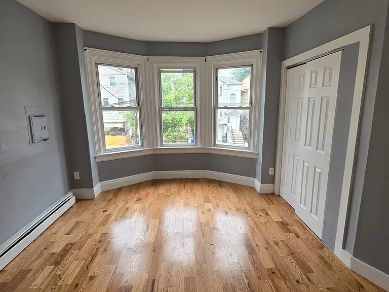 952 Lafayette St #2A — Photo 5