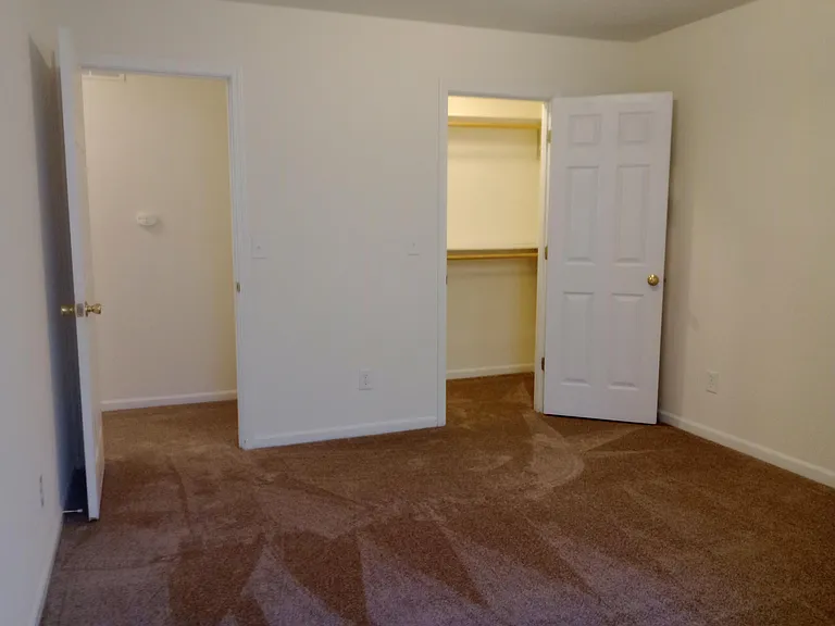4304 Caleb Ct — Photo 28