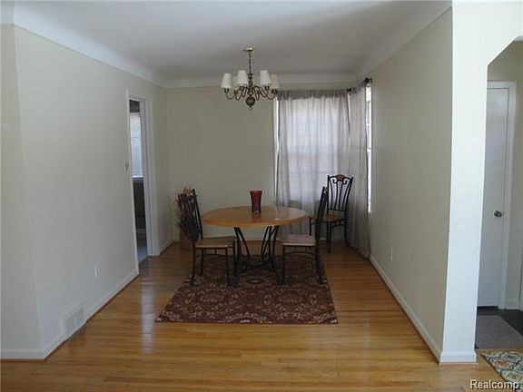 3rd image of 2163 Allard Ave
