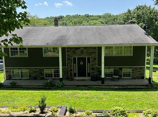 166 Old Glade Mill Rd, Valencia, PA 16059