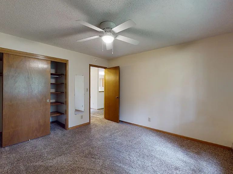 711 Burnett Ave — Photo 8