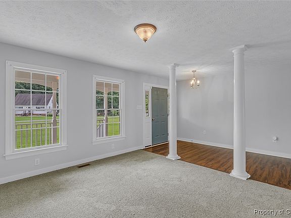 3rd image of 47 Roseberry Ln
