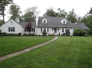 10 Southfield Rd, Edison, NJ 08820