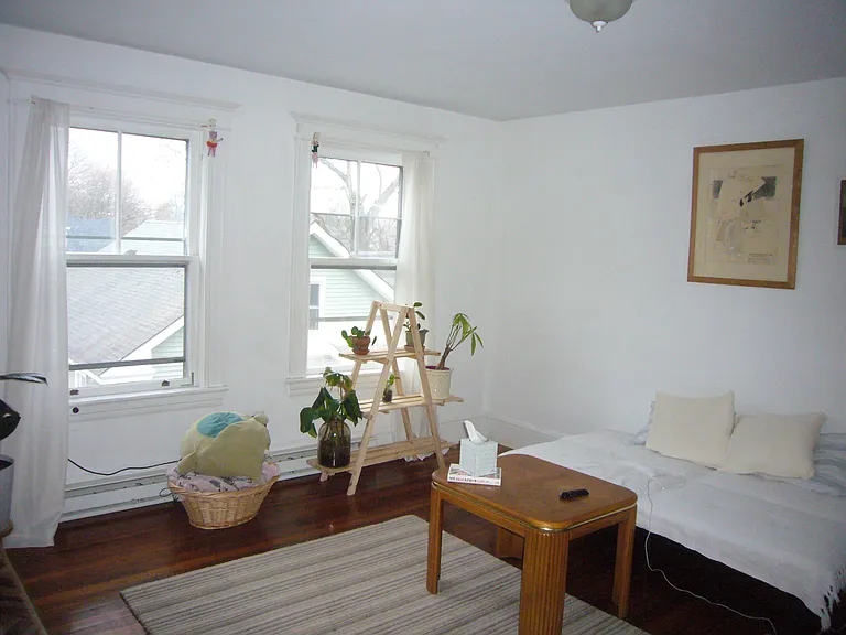 1/2 Hull Ave — Photo 8