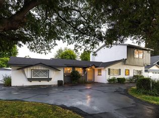 23006 Mariano St, Woodland Hills, CA 91367