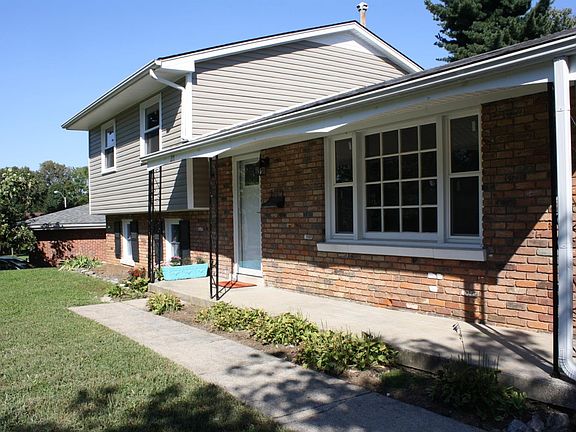 2nd image of 217 Aberdeen Dr