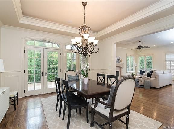 4th image of 913 Arborfield Dr