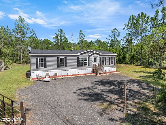 2nd image of 2863 Royal Palm Dr