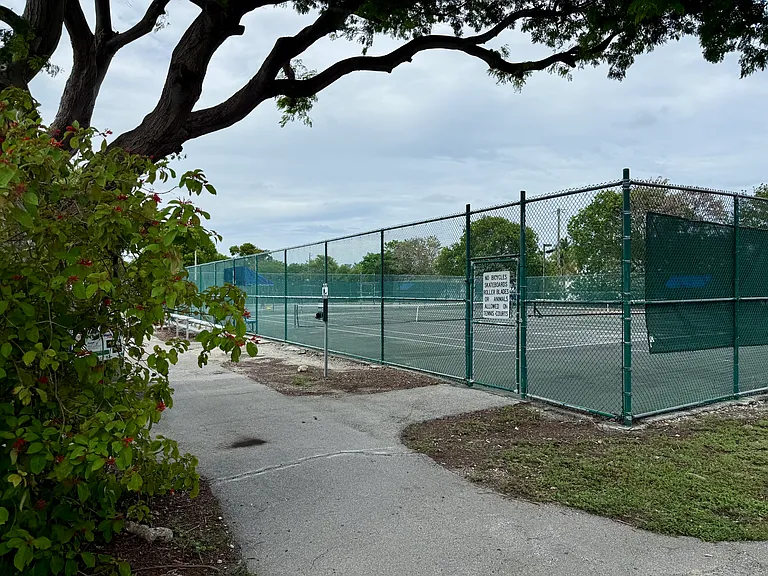 public tennis courts down the street
