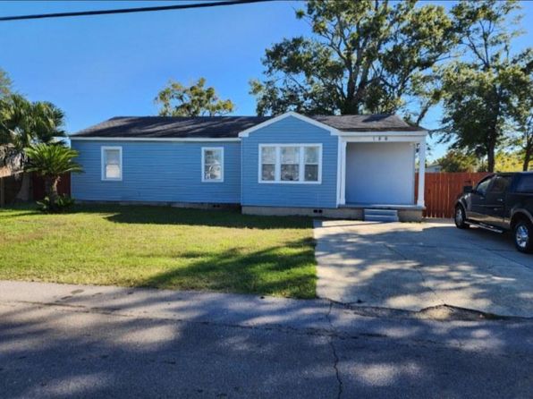 156 Travia Ave