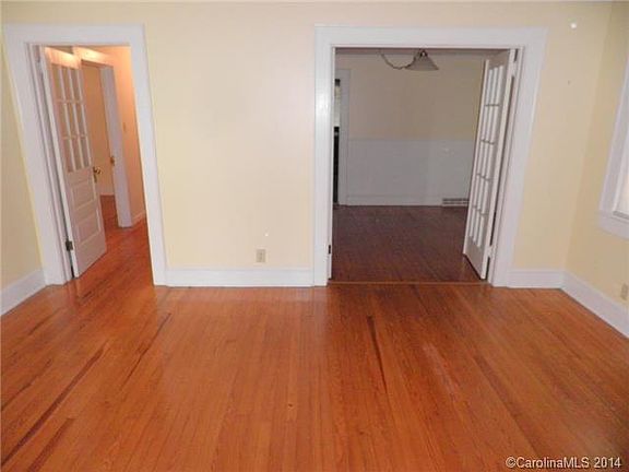 3rd image of 819 N Laurel St