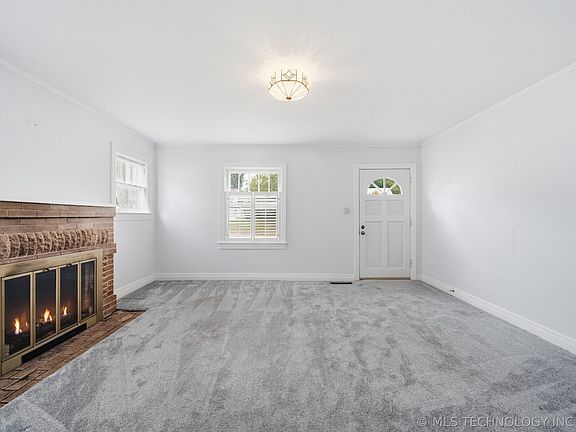 5th image of 1120 S Quebec Ave