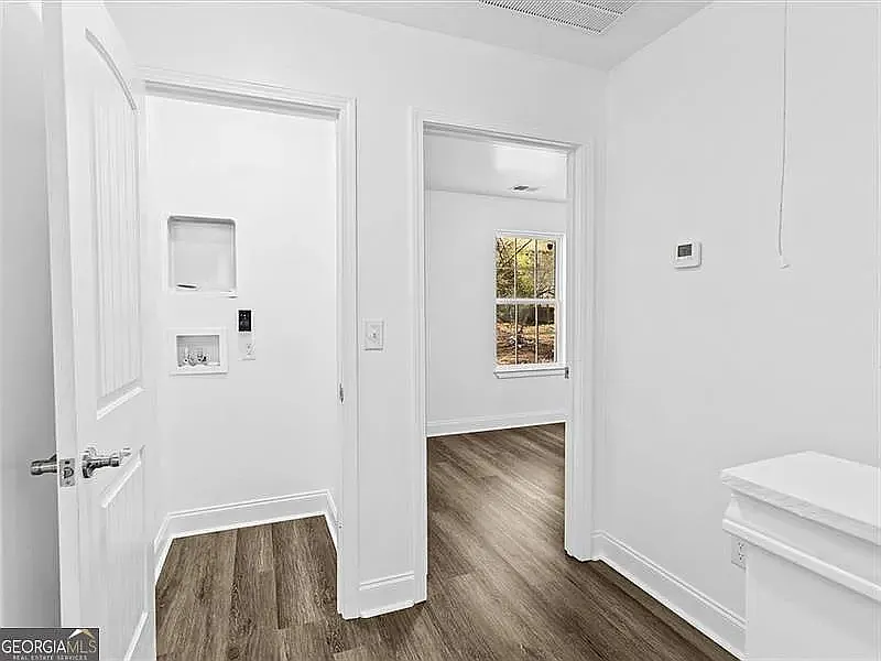 2 bed, 1.5 bath, 1400 sqft, $1,399 — Photo 3