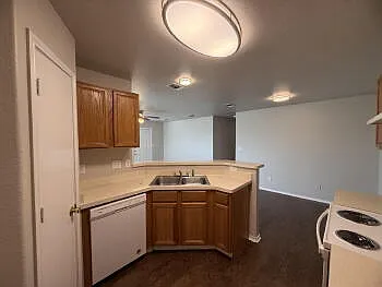 2744 FM 1044 — Photo 11