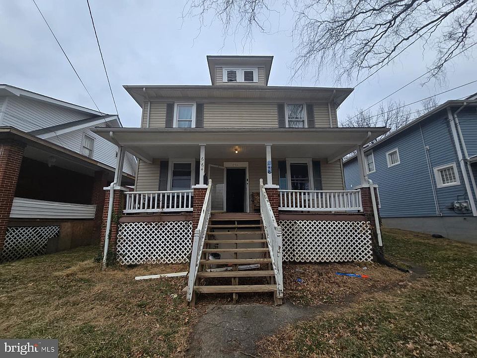 1st image of 666 Montrose Ave SE