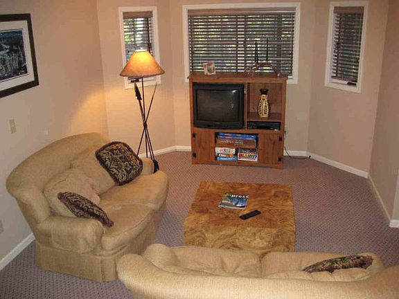 5th image of 1 Green Harbour Ln