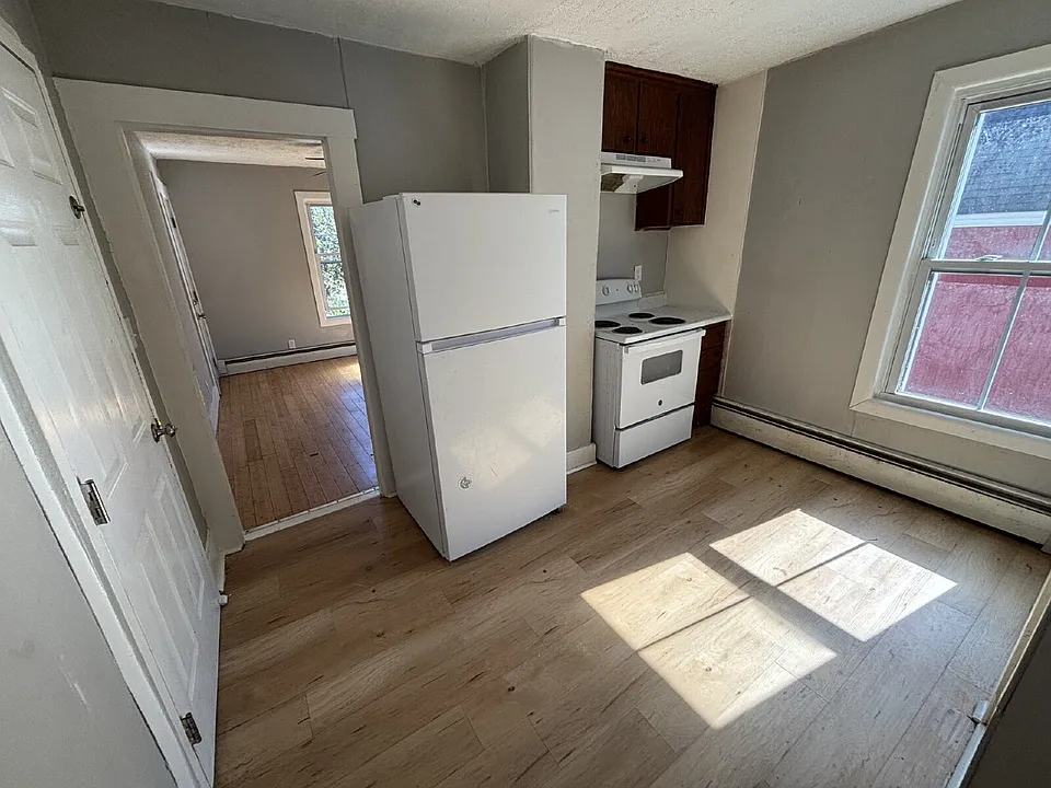 42 Spruce St #3