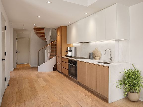 5th image of 355 W 39th St #Penthouse
