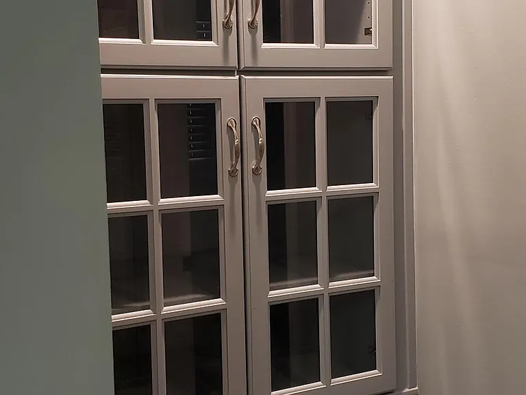 Mater bath linen closet