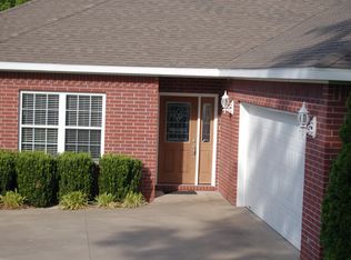 422 Madison St #6501, Huntsville, AR 72740