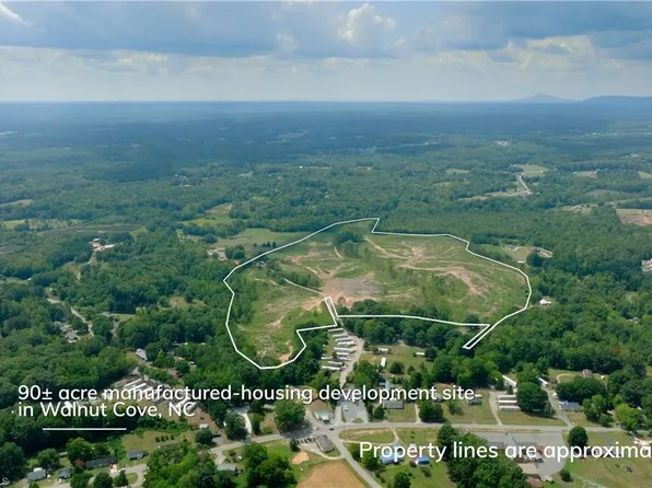 1220 Alamo Dr, Walnut Cove, NC 27052