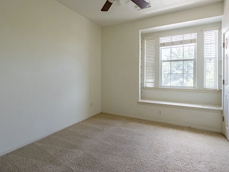 1101 E Parmer Ln #121 — Photo 10