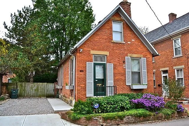 317 E Blenkner St photo 1