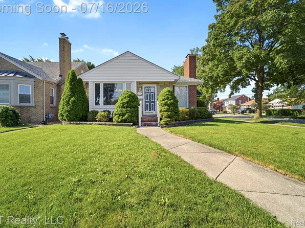 16847 Philomene Blvd, Allen Park, MI 48101