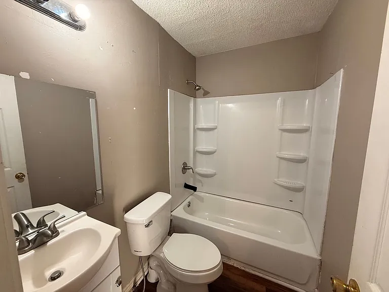 761 Rushmeade Rd — Photo 8
