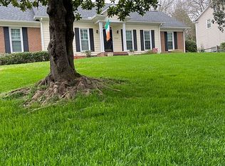 4125 Bridgewood Ln, Charlotte, NC 28226