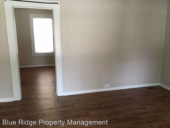 3rd image of 1753 Virginia Ave