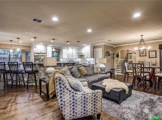 2902 Lucern Ct, Arlington, TX 76012