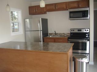 12 Lake Point Dr, Columbus, NE 68601