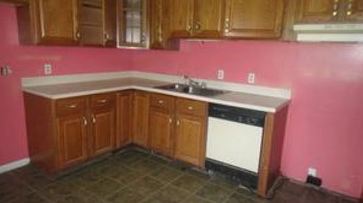 2nd image of 2451 Sebastian Dr