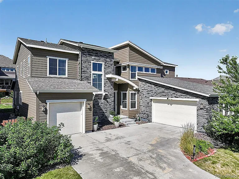 25586 E Alder Dr
