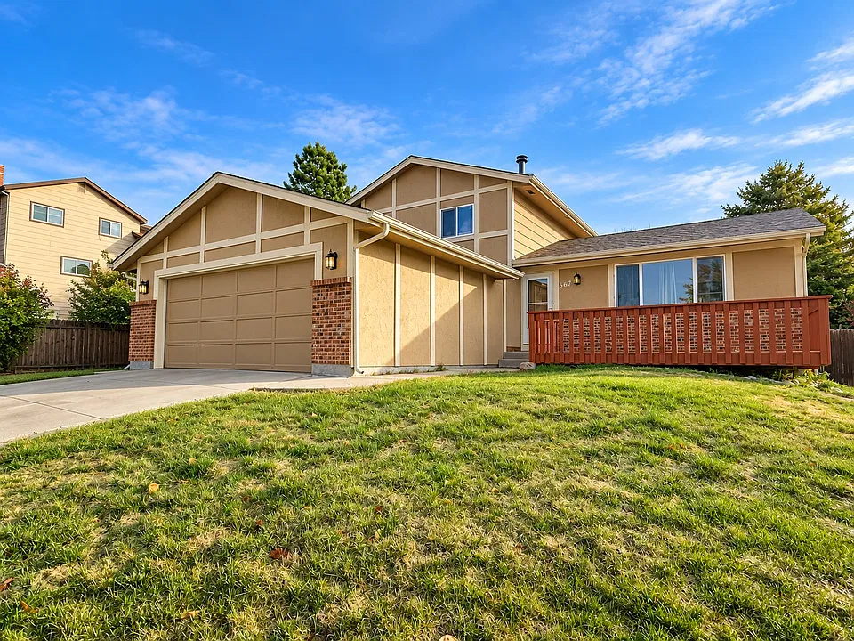 5671 E Old Farm Cir
